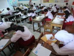 Soal Qurdist Kelas 11 semester 2 Tentang Bersyukur Kepada Allah dan Hamba-Nya