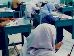 Soal SKI Kelas 11 semester 2 Tentang Pengaruh Gerakan terhadap Islam di Indonesia