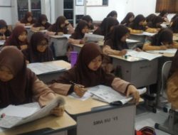 Soal Sejarah Indonesia Kelas 12 semester 2 Tentang Indonesia dalam Panggung Dunia