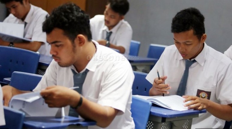 Soal Al-Qur'an Hadits soal kelas 12 semester 2 Tentang Jujur dan Adil Menenteramkan Hati