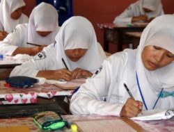 Soal Al-Qur’an Hadits soal kelas 12 semester 2 Tentang Musyawarah Mufakat