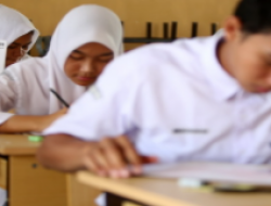 Soal Ekonomi kelas 10 semester 2 Tentang Lembaga Jasa Keuangan dalam Perekonomian