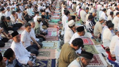 Bacaan Bilal Hari Raya Idul Fitri Lengkap Dengan Tata Caranya