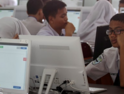 Soal Bahasa Indonesia kelas 8 semester 2 Tentang Teks Iklan, Slogan dan Poster Kelas