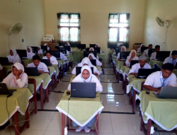 Soal Fiqih kelas 8 semester 2 Tentang Sedekah, Hibah dan Hadiah