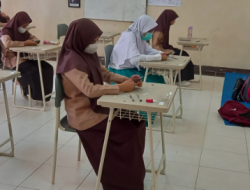 Soal Seni Budaya kelas 8 semester 2 Tentang Poster