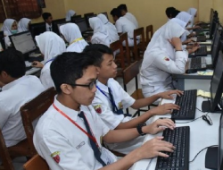 Soal PAI kelas 9 semester 1 Tentang Mengasah Pribadi yang Unggul dengan Jujur, Santun dan Malu