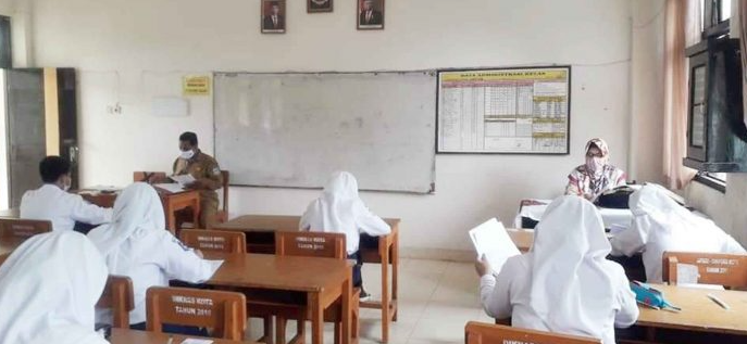 Soal PTS Mata Pelajaran Bahasa Inggris kelas 8 semester 2